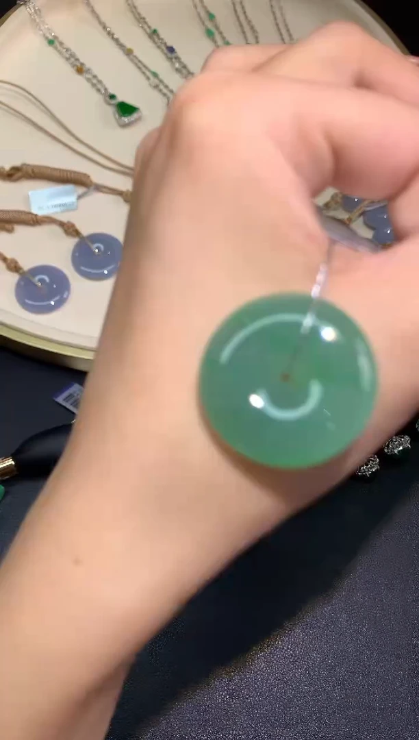 翡翠未镶嵌吊坠(不含链)吊坠A72|6800