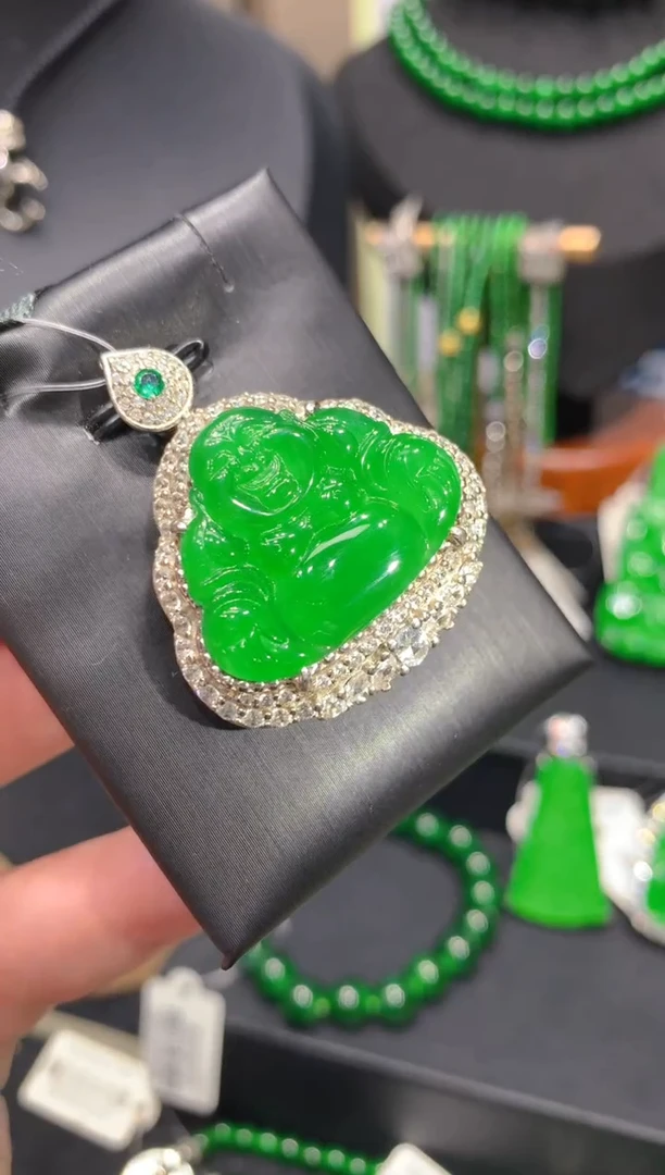 颈饰银S925镶嵌翡翠18一季