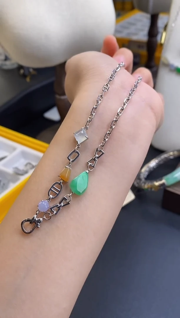 颈饰银S925镶嵌翡翠17307