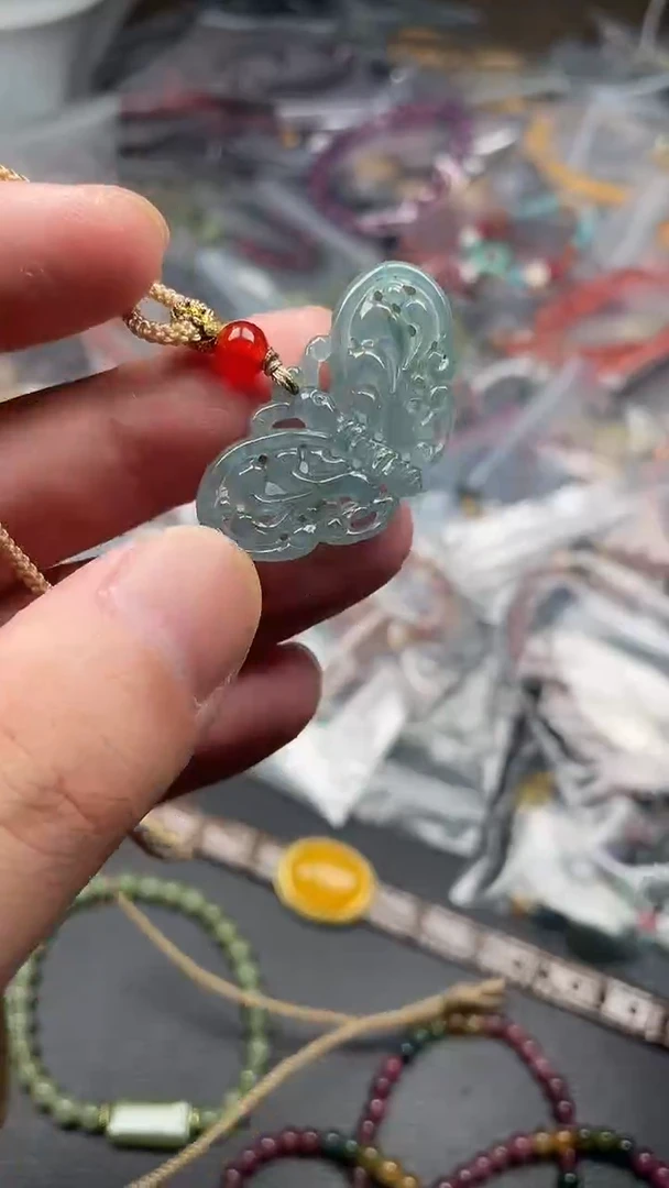 翡翠未镶嵌颈饰多样性发货拍一发一