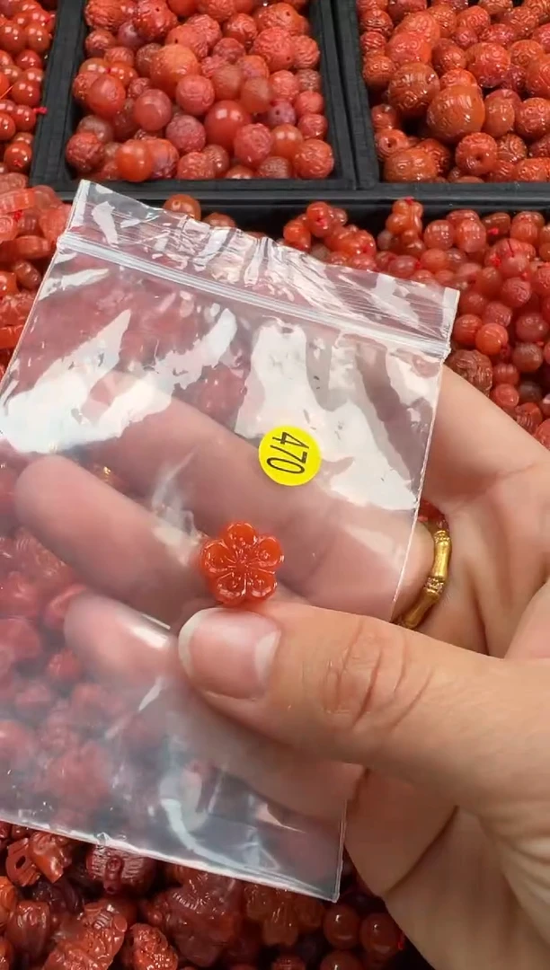 【闪购商品】南红玛瑙颈饰未镶嵌1