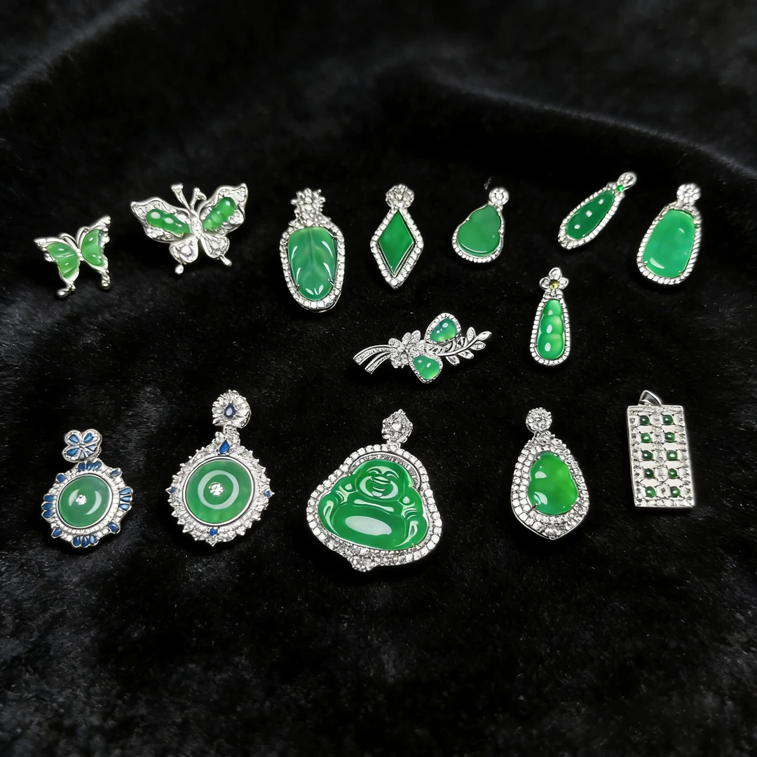 天然A货翡翠女吊坠典藏绿四季豆多款冰阳绿吊坠