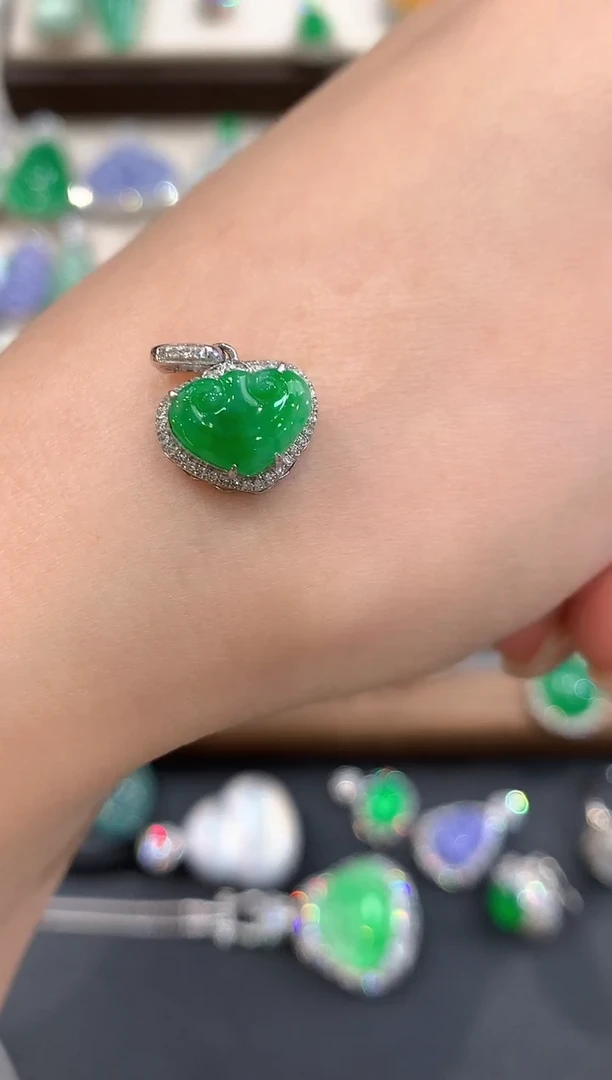 吊坠(不含链)18K金镶嵌翡翠q9