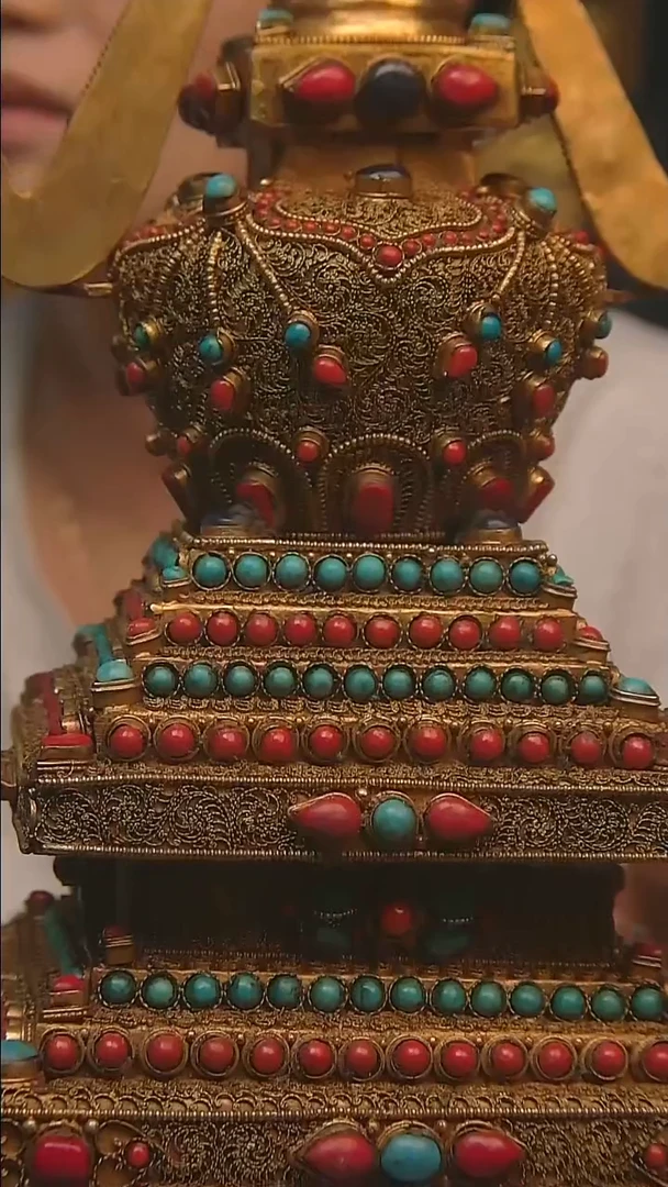 铜F*C收藏摆件00001