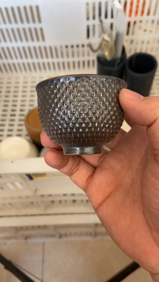 无运费险有瑕疵的摄影的产品有使用过的痕迹有点脏介意勿拍