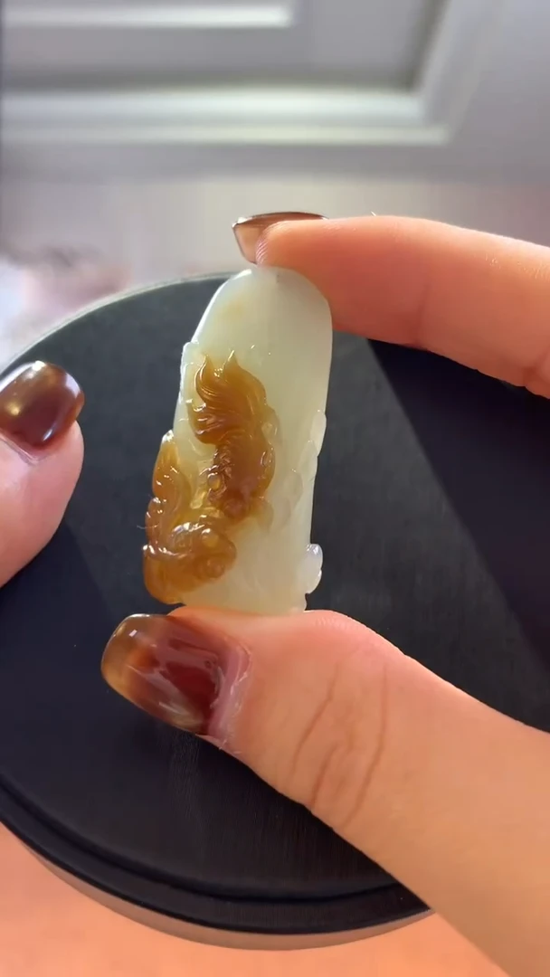 未镶嵌和田玉挂件糖白连年有余