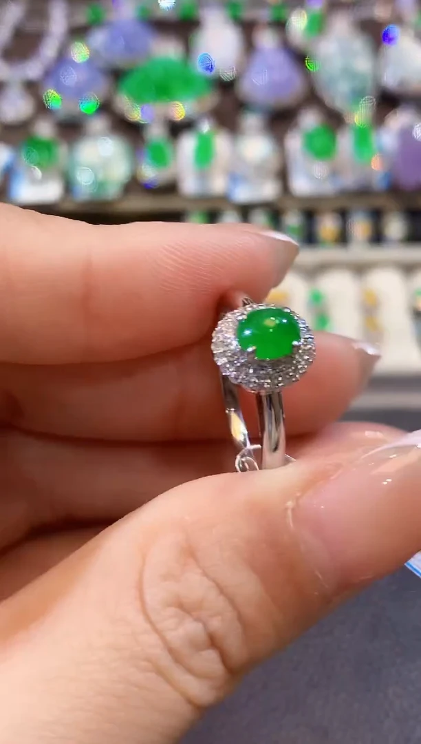 18K金镶嵌戒指翡翠c27