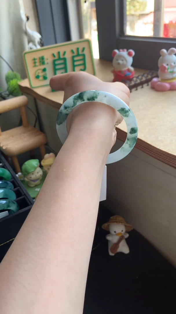 未镶嵌手镯翡翠53.9圆条