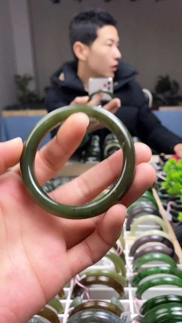 【闪购商品】和田玉手镯未镶嵌57.1