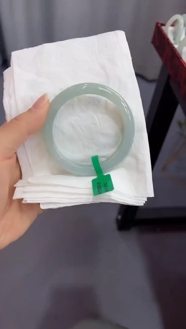 【闪购商品】翡翠手镯未镶嵌00008030