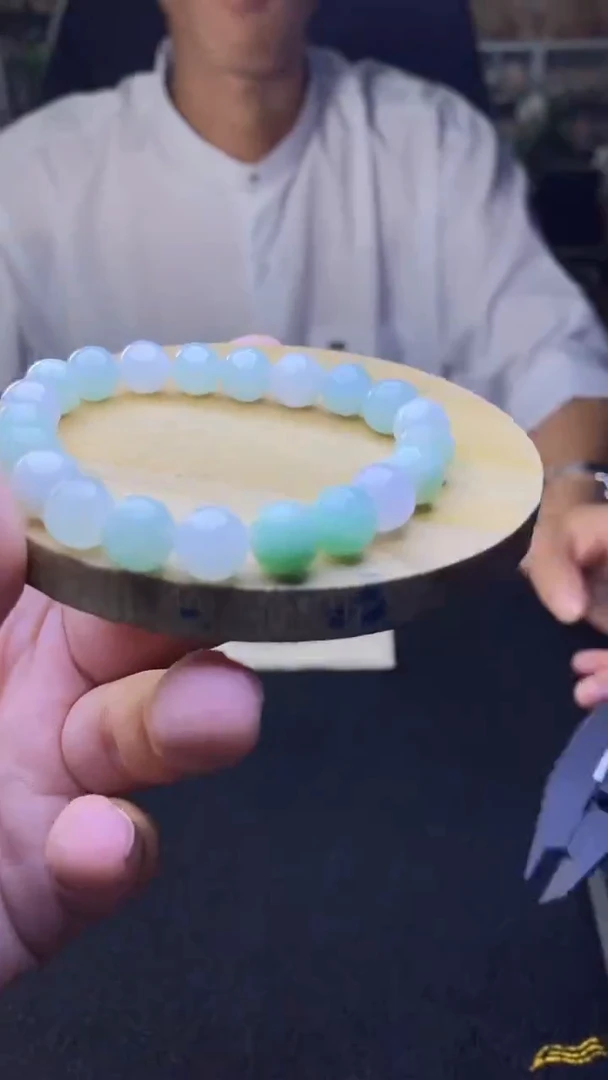 定制翡翠未镶嵌天然缅甸A货翡翠，多样性发货，拍一发一