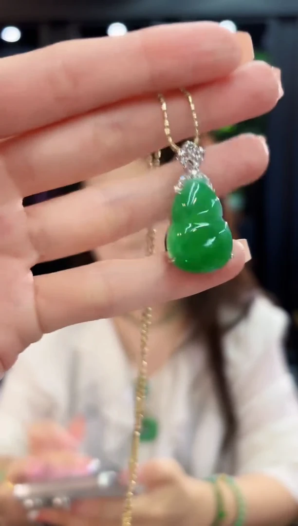 吊坠(不含链)18K金镶嵌翡翠 缅料A货/支持复检/一件