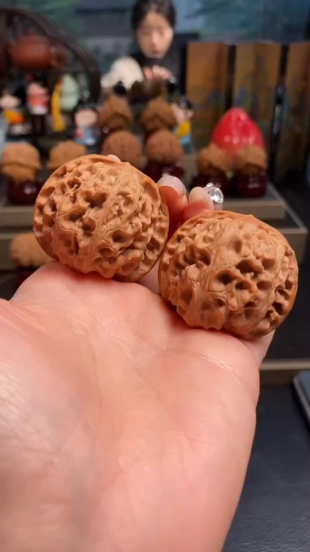 【闪购商品】文玩核桃吊坠K368苹果园43