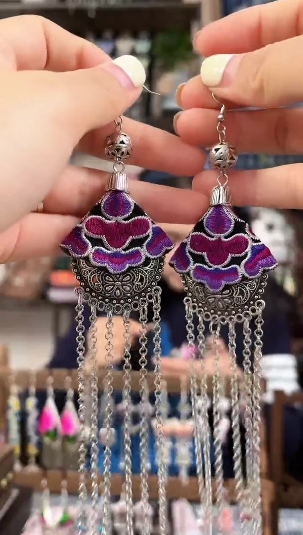 织绣民族风非遗老绣饰品635