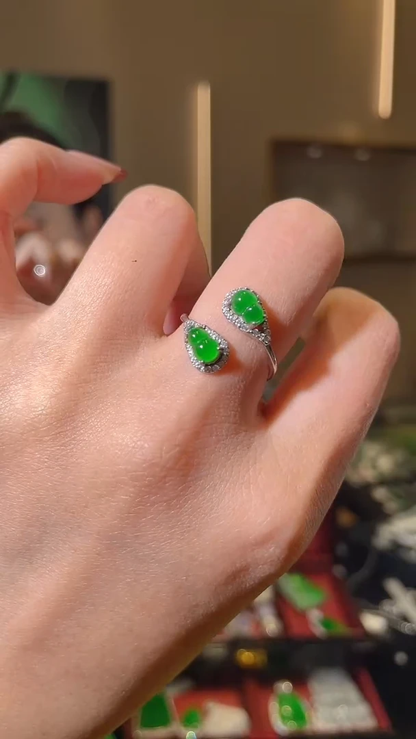 【闪购商品】翡翠戒指银S925镶嵌天然翡翠A货