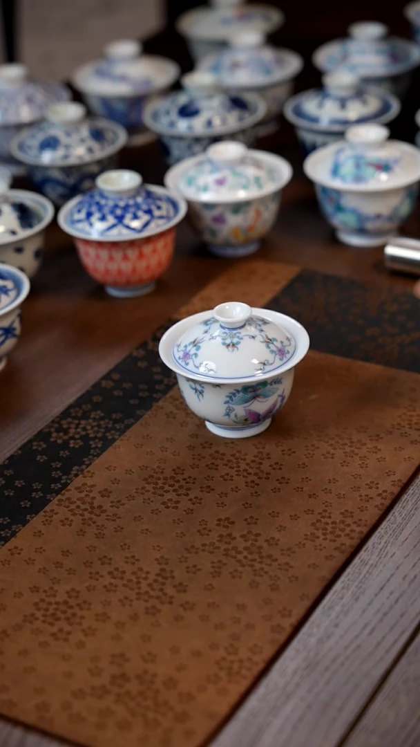 【闪购商品】团蝶盖碗111111111111