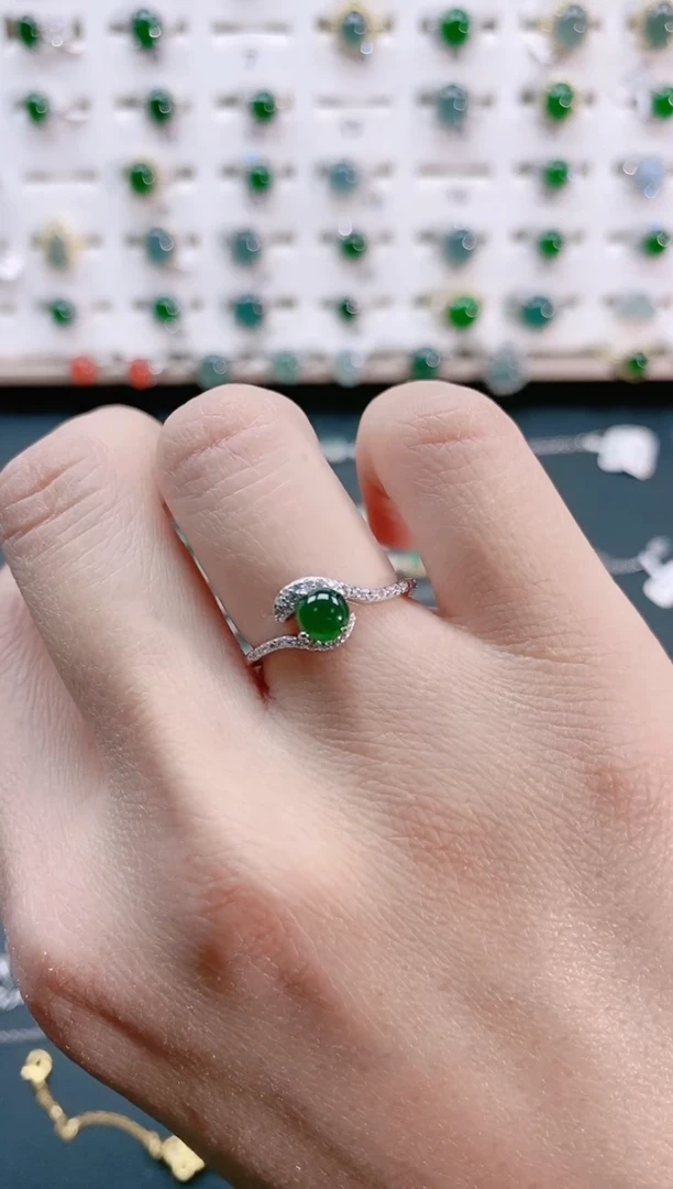 【闪购商品】翡翠戒指银S925镶嵌天然翡翠