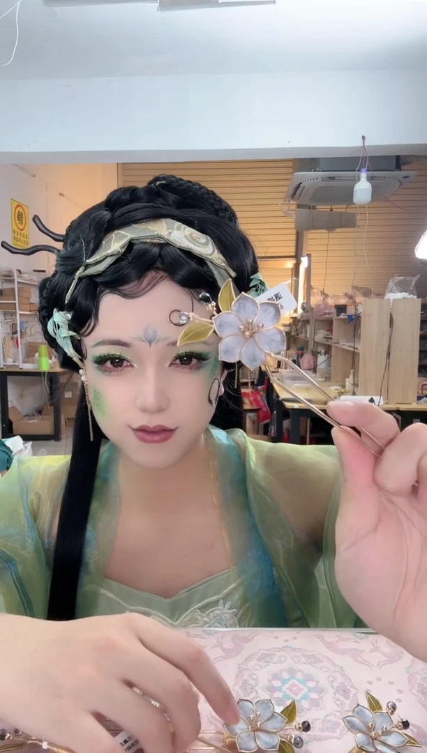 非金属无 947 非遗绒花人字簪