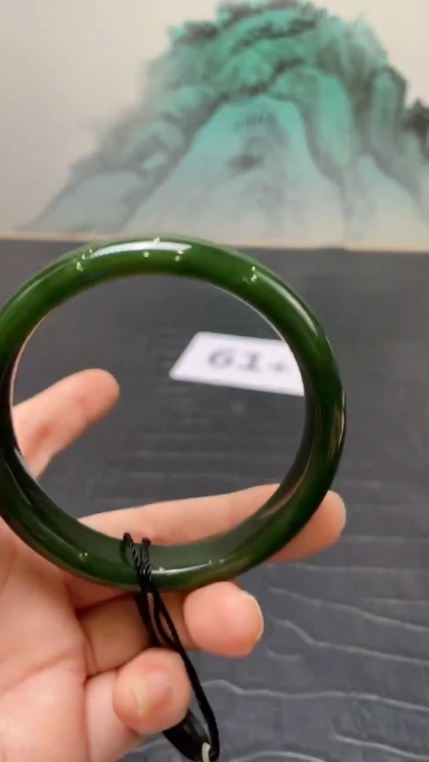 未镶嵌手镯和田玉（碧玉）超*61+
