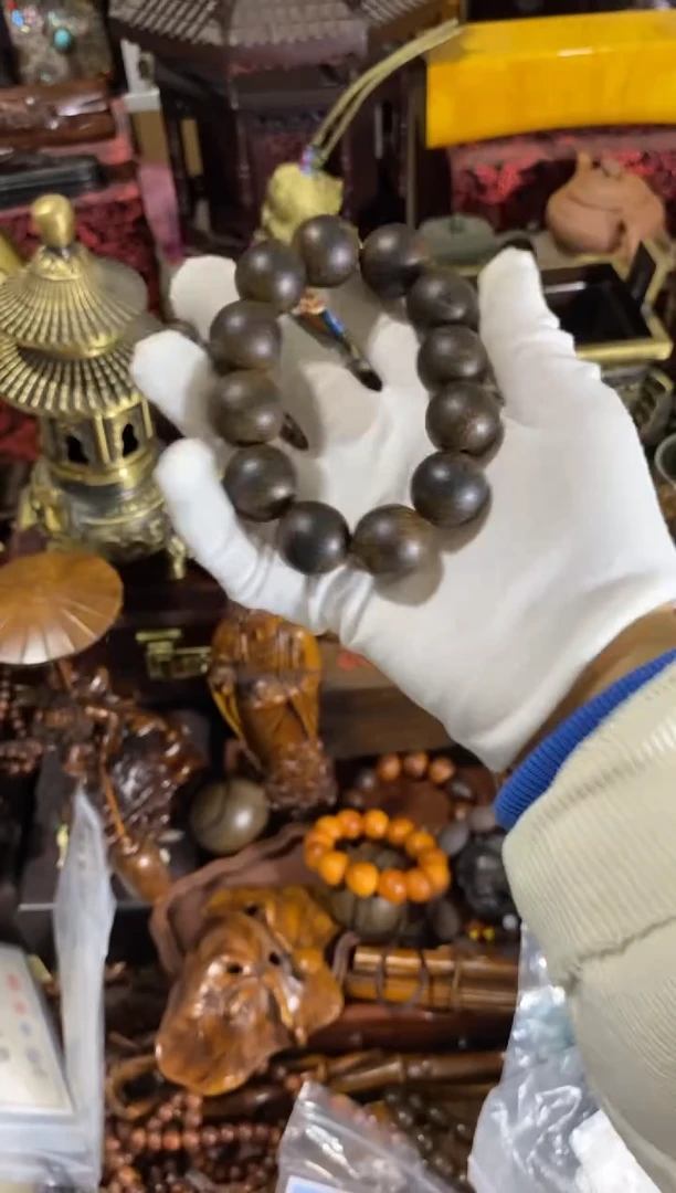 木中之王蚂蚁沉单圈手串