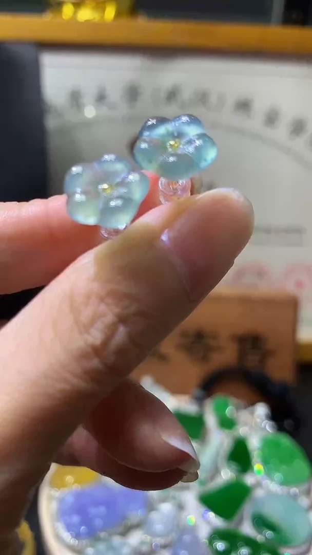 翡翠未镶嵌耳饰团购