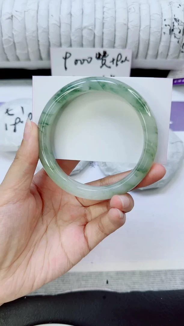 未镶嵌手镯石英质玉33/62