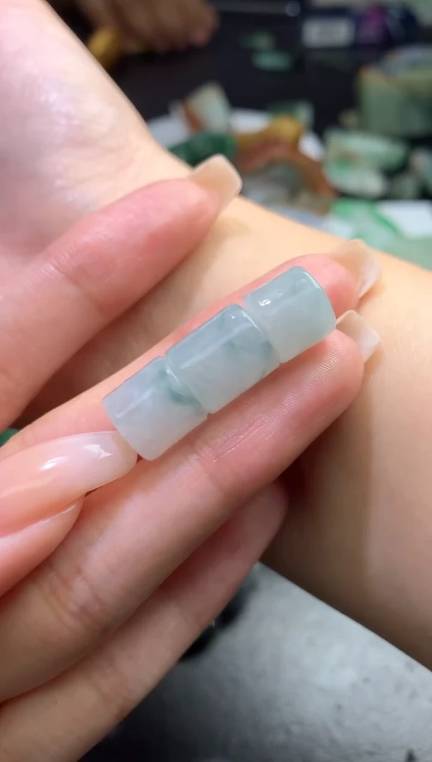 未镶嵌定制翡翠A**n毛货 卡9.5