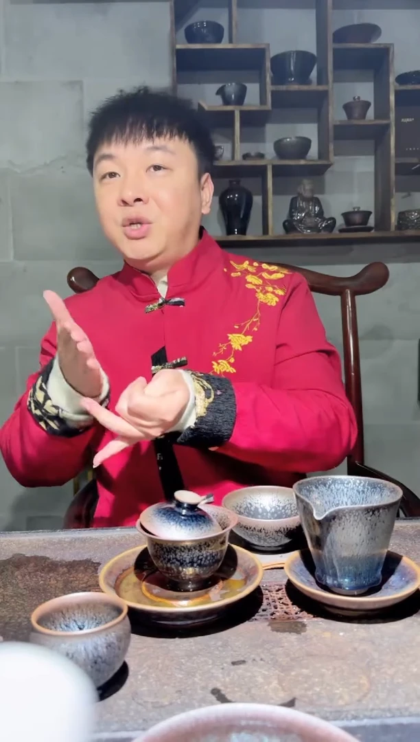 茶盏❄****壑162黑瓷推荐官-黄杰