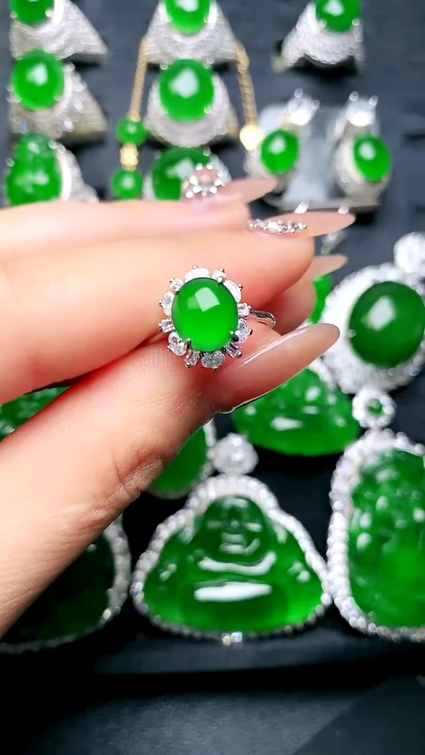 【闪购商品】翡翠戒指银S925镶嵌女戒