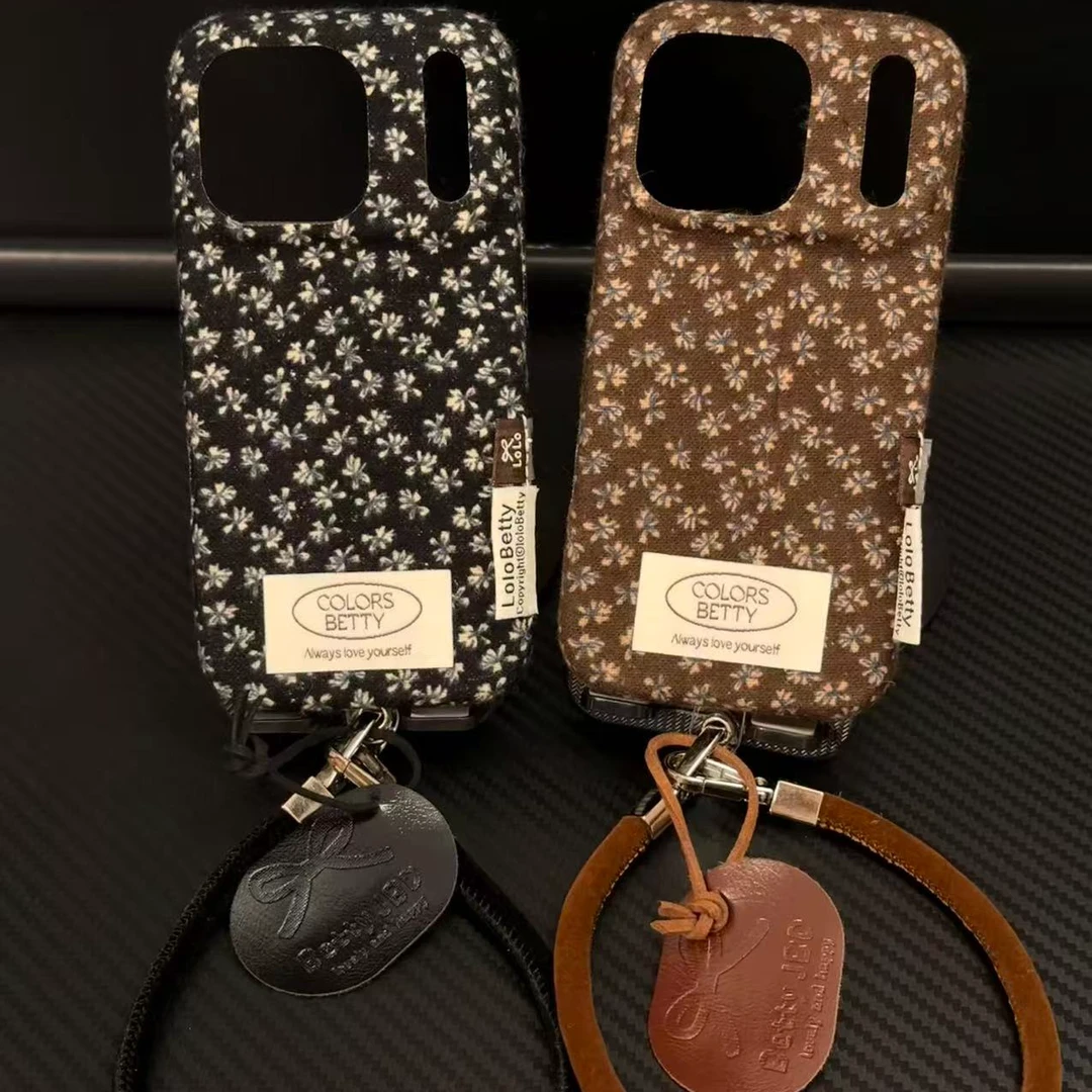 ins风复古毛绒碎花挂绳适用苹果17promax/16/15/14保护壳13手机壳