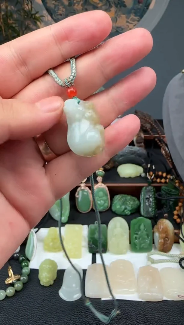 和田玉未镶嵌挂件和田玉