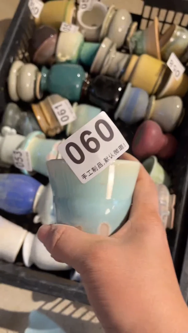 【闪购商品】摆件060瑕疵知木小芳花盆编号