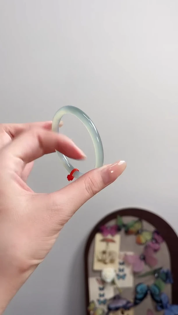 玛瑙/玉髓手镯未镶嵌53-54圈