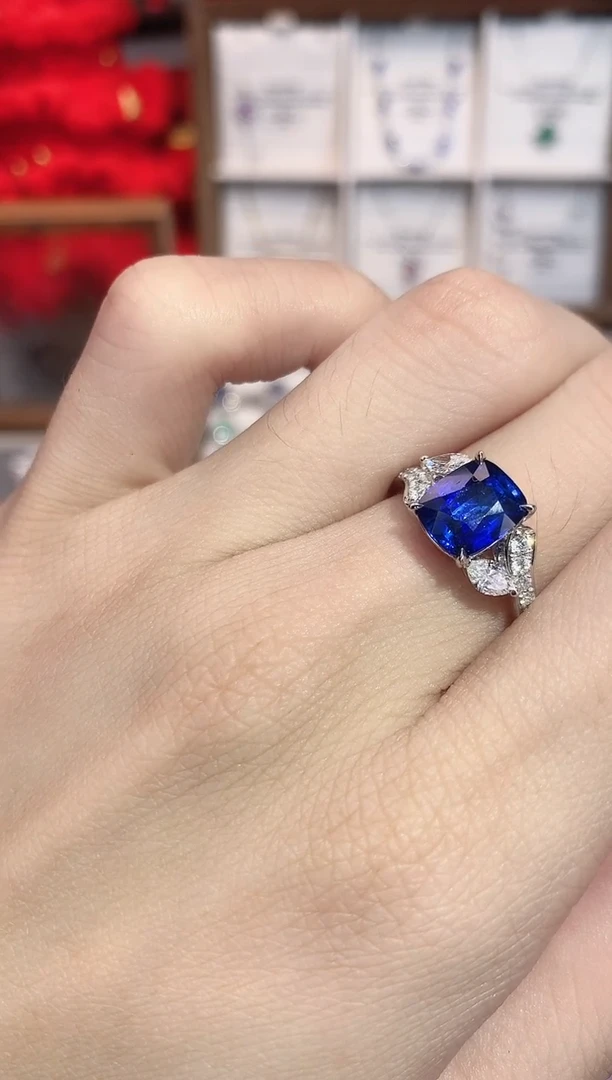 戒指蓝宝石18K金镶嵌2.92ct/天然宝石/七天无理由