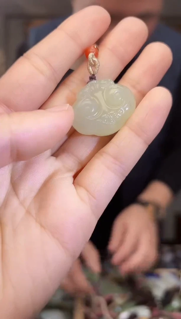 【闪购商品】和田玉颈饰未镶嵌拍一发一