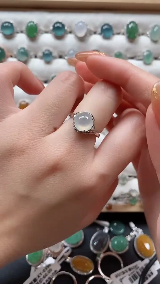 【闪购商品】翡翠戒指银S925镶嵌一物一证一礼盒