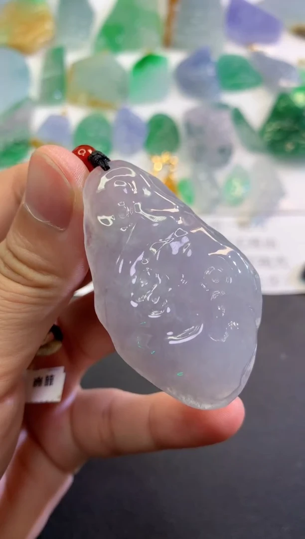 翡翠未镶嵌颈饰