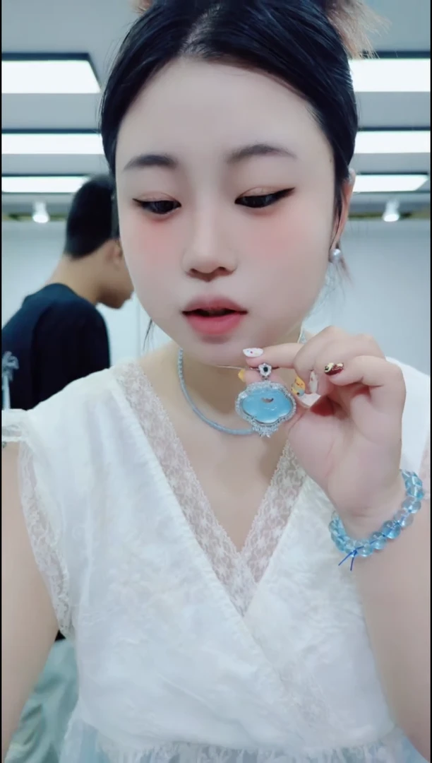 玛瑙/玉髓颈饰合金2111蓝小锁