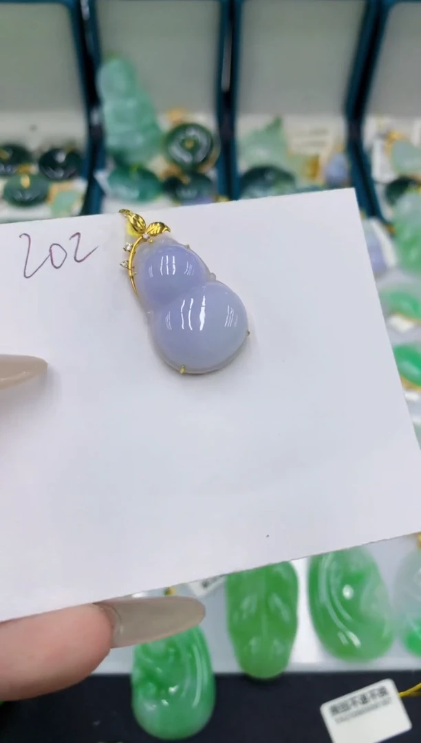 翡翠18K金镶嵌颈饰111111111111111