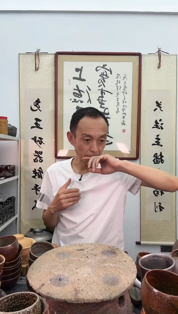 瑕疵红色马克杯500毫升