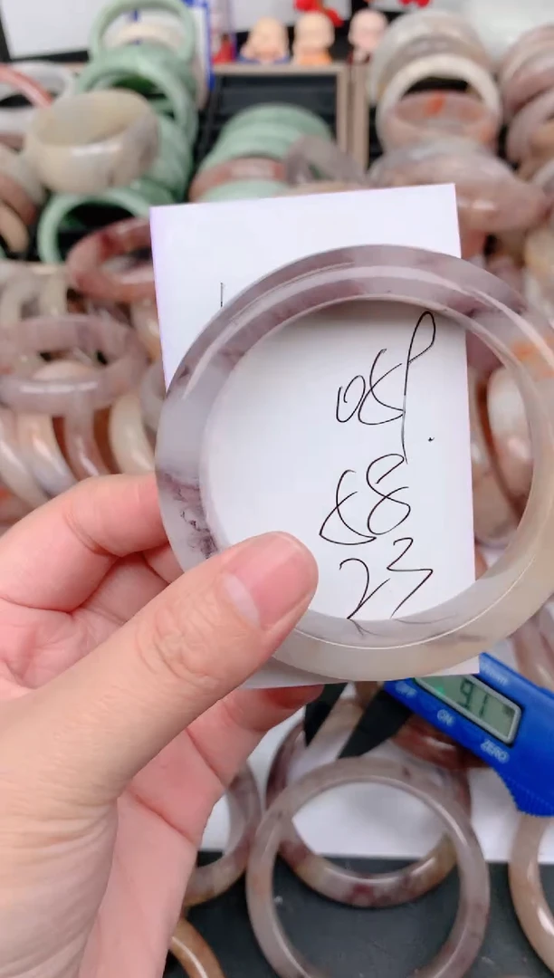 未镶嵌手镯石英质玉059