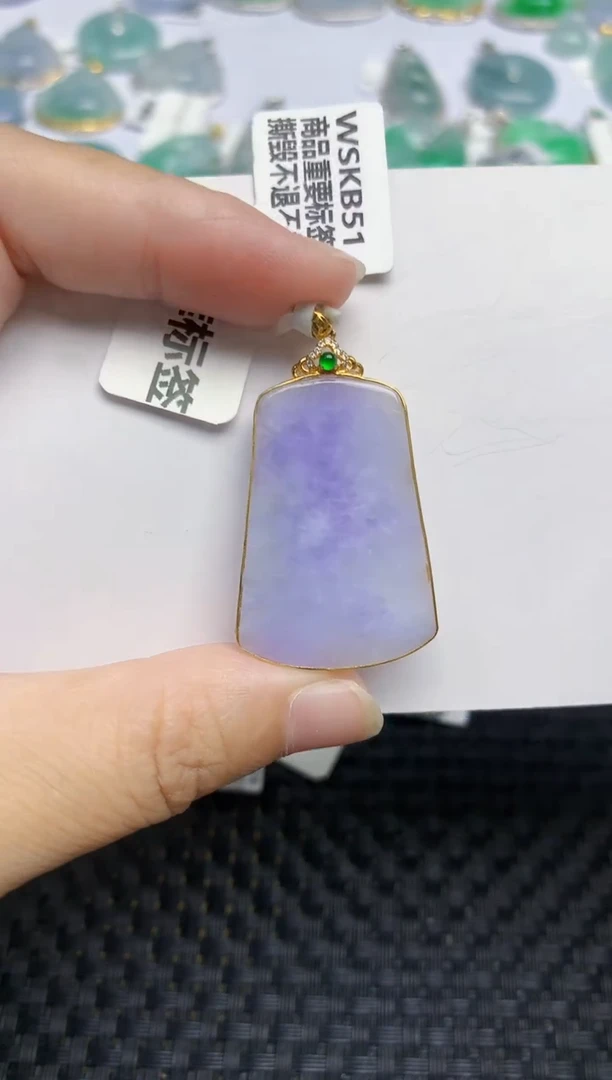 翡翠18K金镶嵌颈饰天然翡翠A货