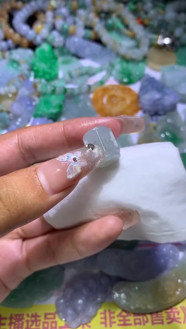 【闪购商品】定制翡翠未镶嵌MJX036820