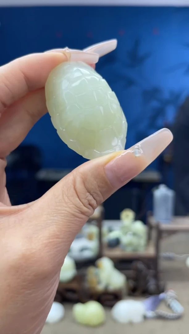 和田玉未镶嵌颈饰1