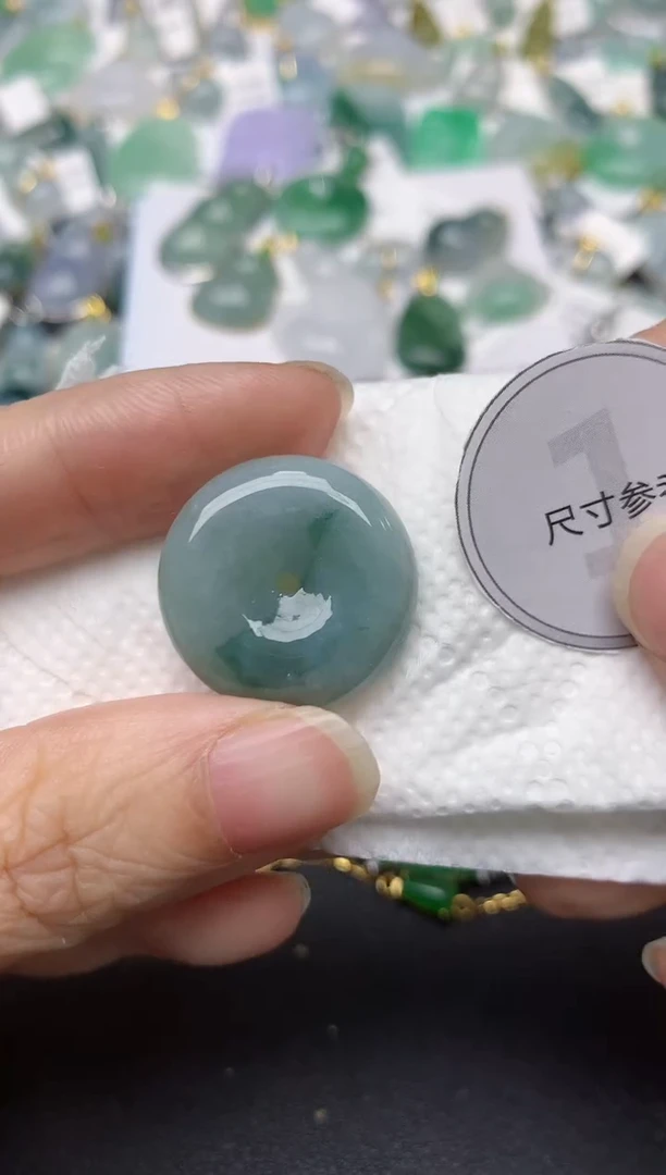 颈饰未镶嵌翡翠天然缅甸A货翡翠