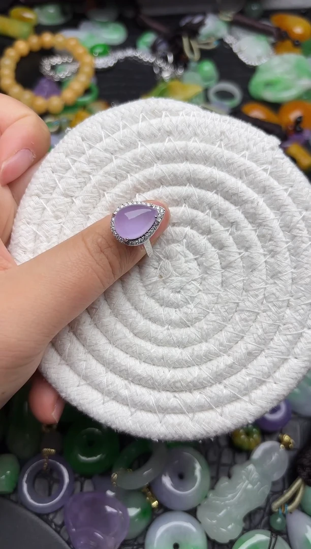 颈饰未镶嵌翡翠缅甸翡翠吊坠