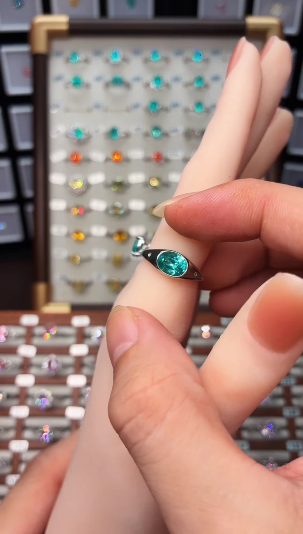 银S925镶嵌戒指碧玺1111