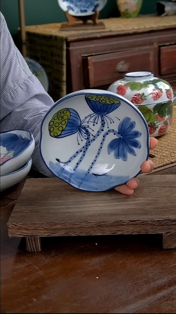 瓷片高白6英寸花口碟-莲蓬