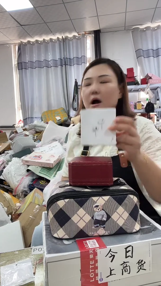 牦牛剖层皮革琪老板女包1号店超好看
