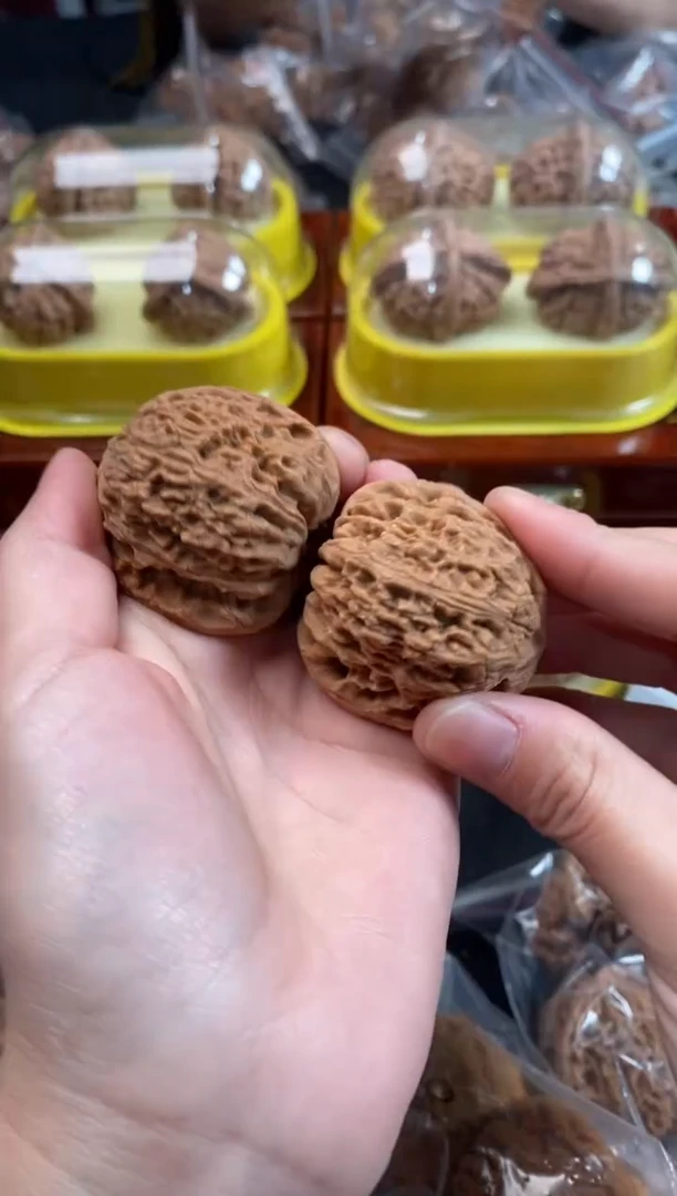 把件文玩核桃南疆石40尺s053